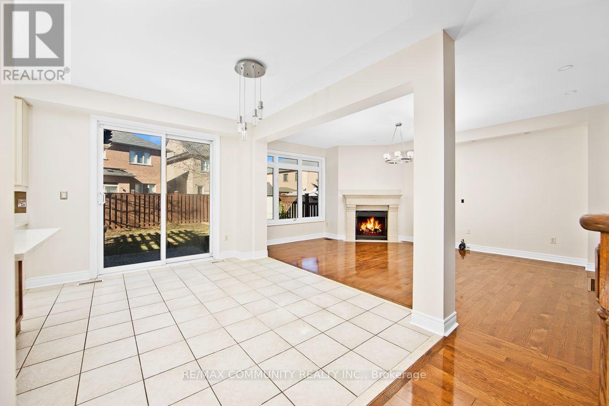 69 Ken Laushway Avenue, Whitchurch-Stouffville, Ontario  L4A 0J3 - Photo 8 - N14109260