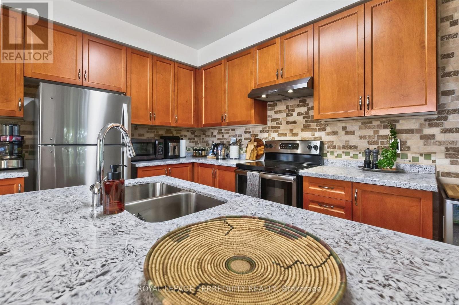 87 Westolivia Trail, Vaughan, Ontario L4J 0C2 - Photo 23 - N14109276
