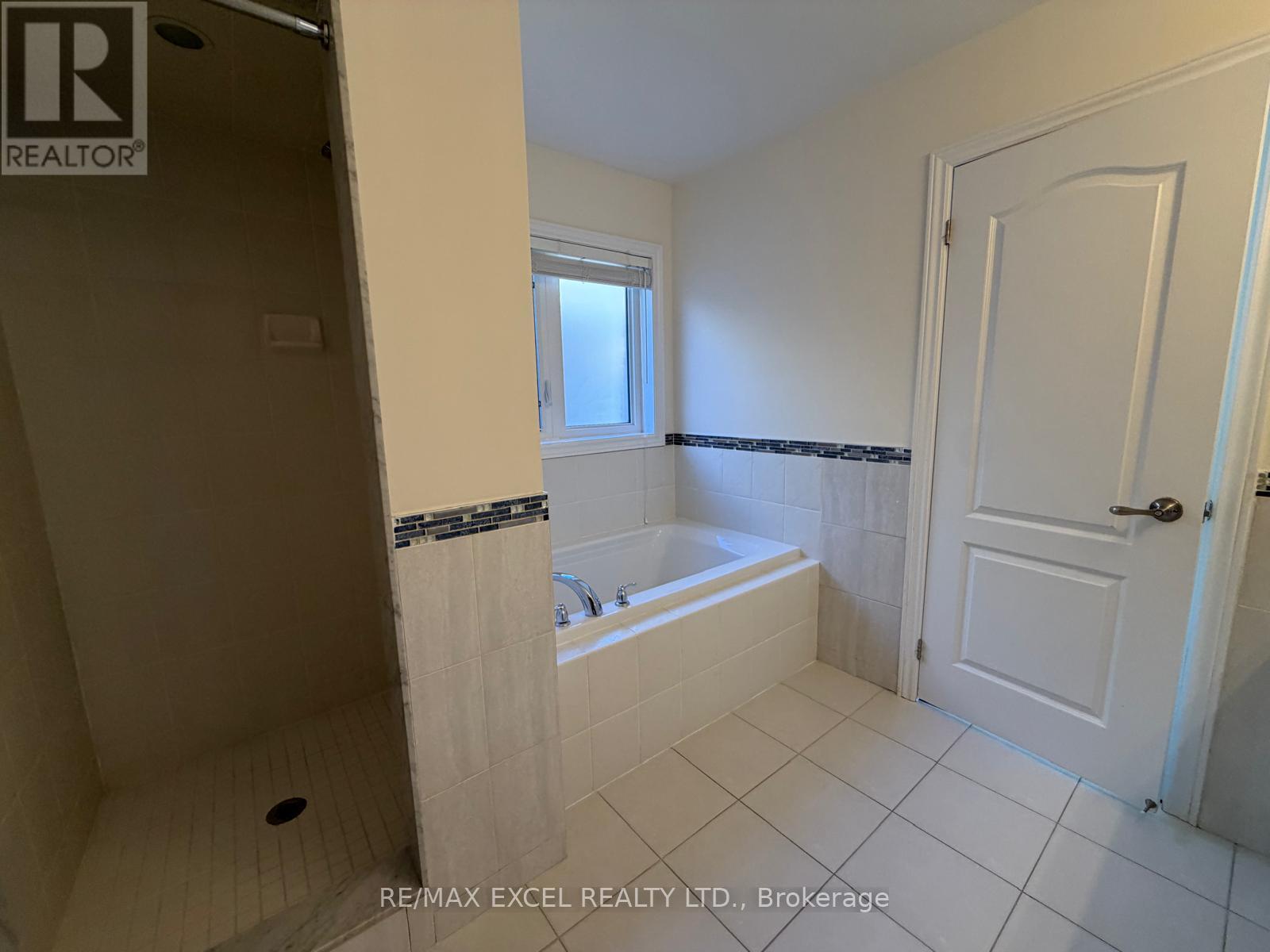 15 Zeng Cheng Drive, Markham, Ontario L6C 0T6 - Photo 16 - N14109292