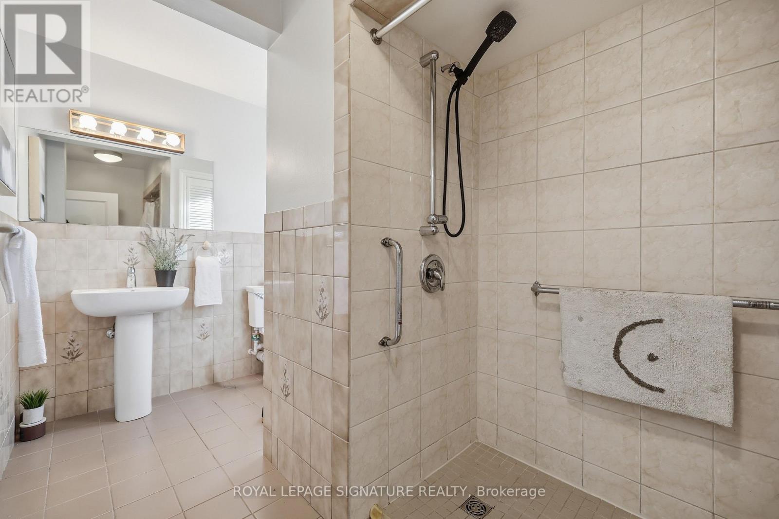 109 Glen Long Avenue, Toronto, Ontario  M6B 2M4 - Photo 11 - W14109212