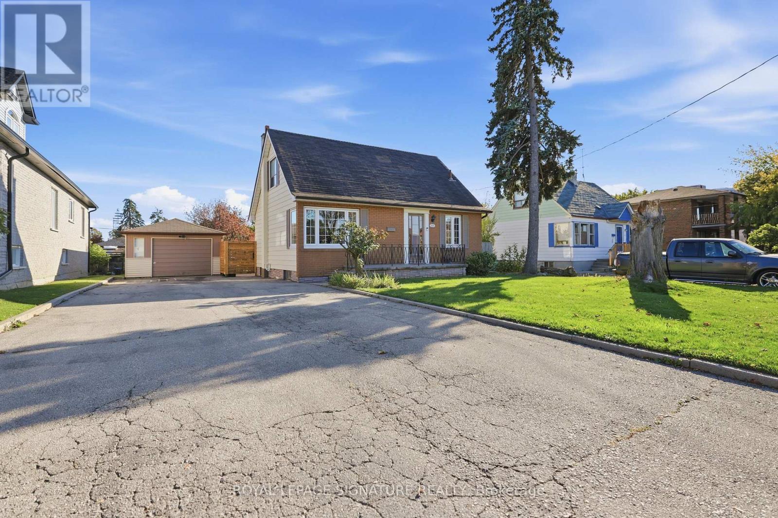 109 Glen Long Avenue, Toronto, Ontario  M6B 2M4 - Photo 3 - W14109212