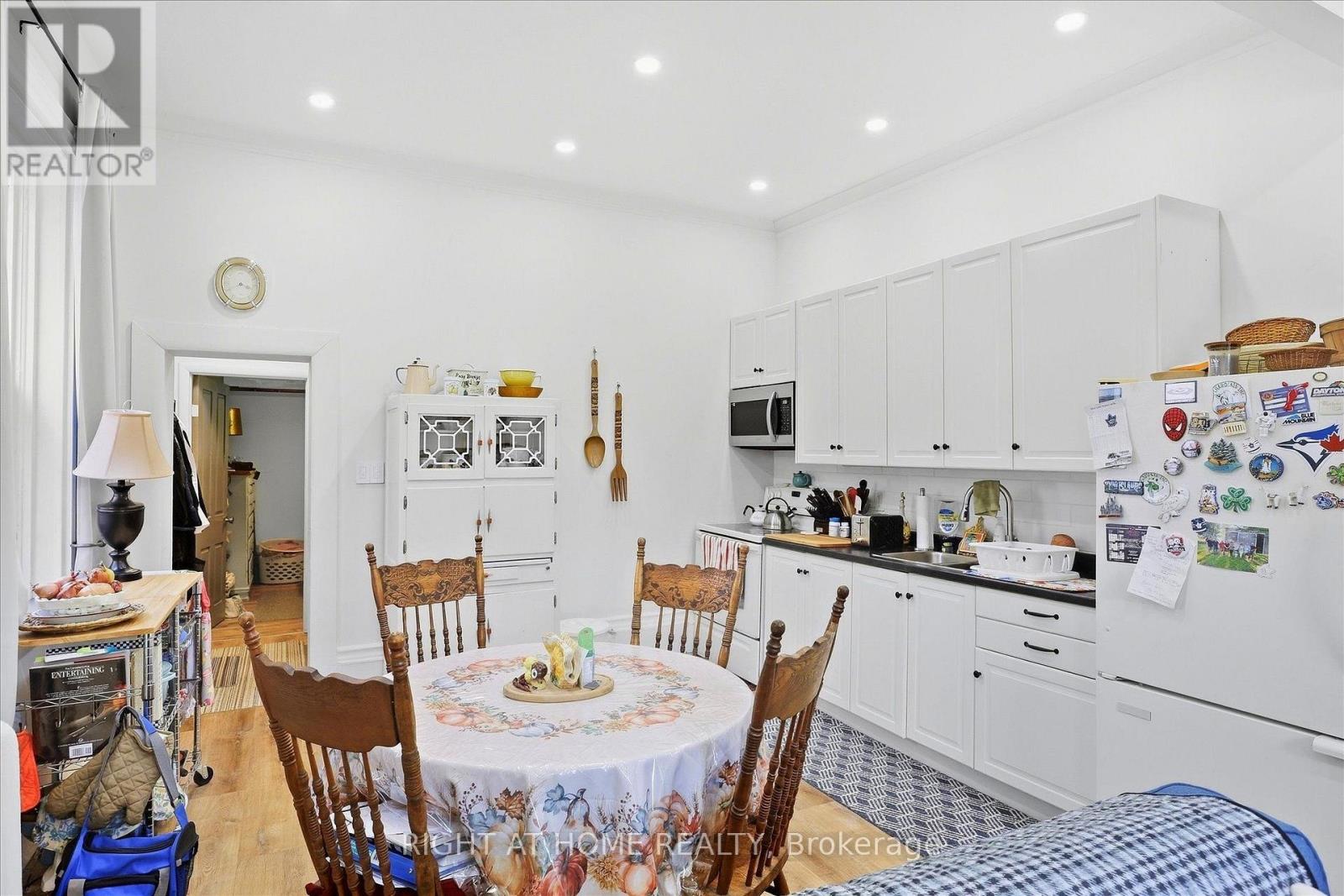 42 Wellington Street, Kawartha Lakes (Lindsay), Ontario  K9V 3N3 - Photo 5 - X14109296