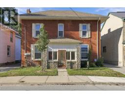 42 WELLINGTON STREET, Kawartha Lakes, Ontario