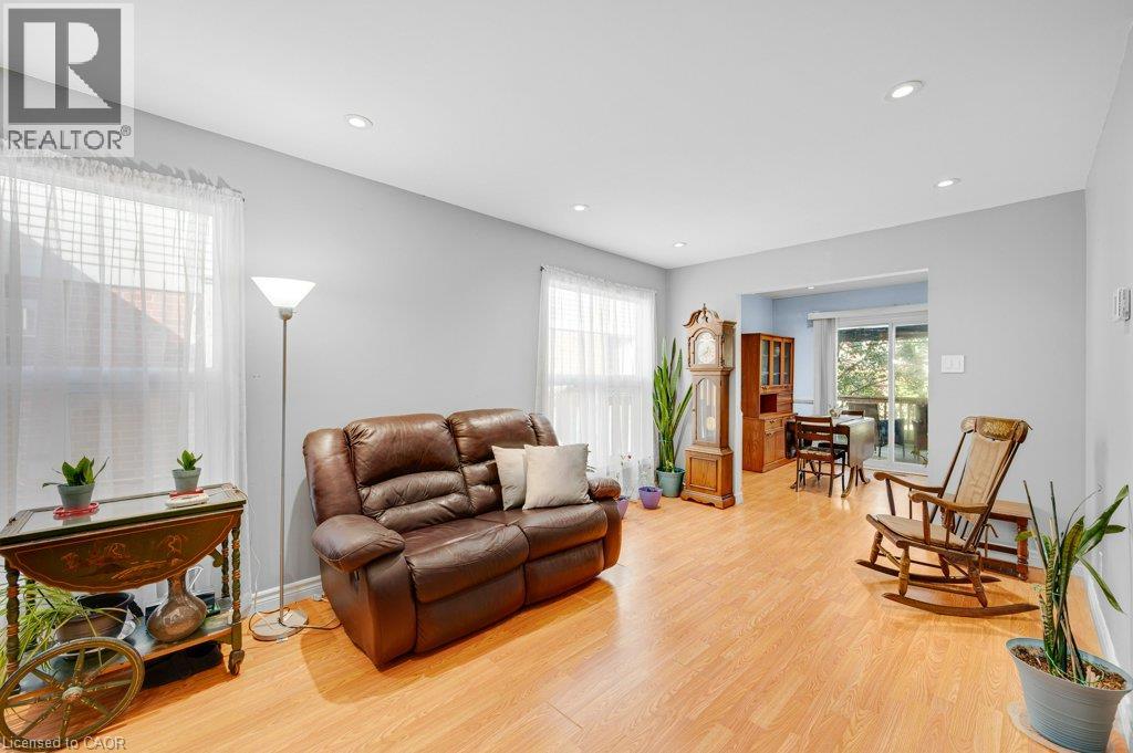 609 Roseheath Drive, Milton, Ontario  L9T 4X2 - Photo 6 - 40873445