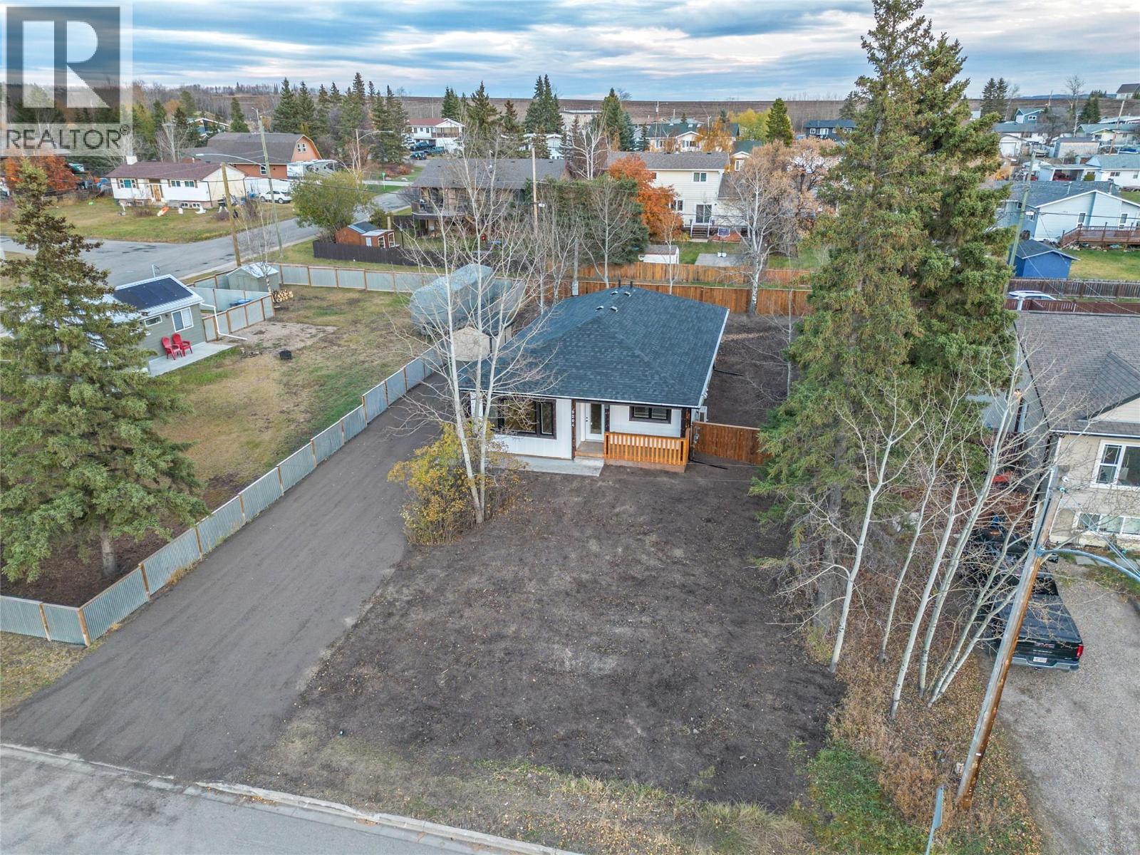 9204 8 Street, Dawson Creek, British Columbia  V1G 3N6 - Photo 2 - 10404220