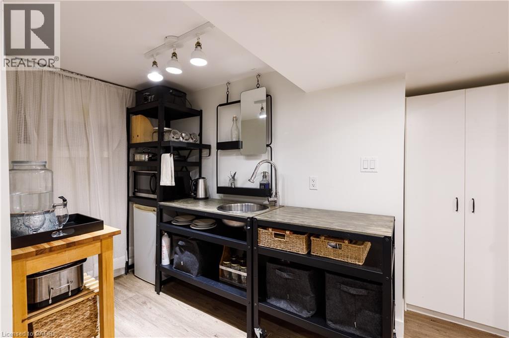 1323 Queen's Boulevard, Kitchener, Ontario  N2M 1C6 - Photo 38 - 40873395