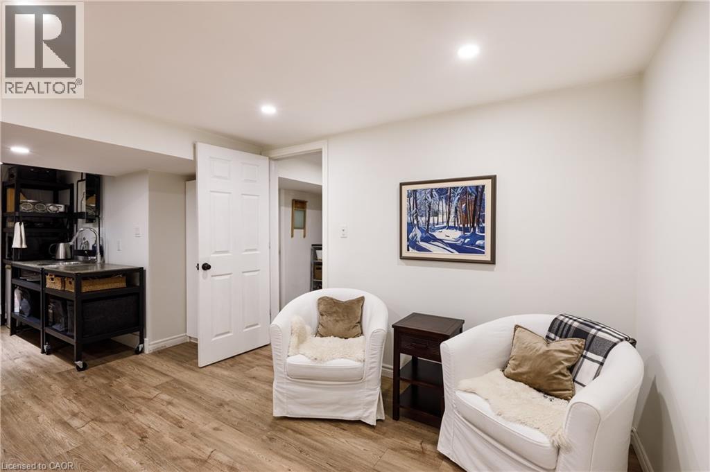 1323 Queen's Boulevard, Kitchener, Ontario  N2M 1C6 - Photo 34 - 40873395