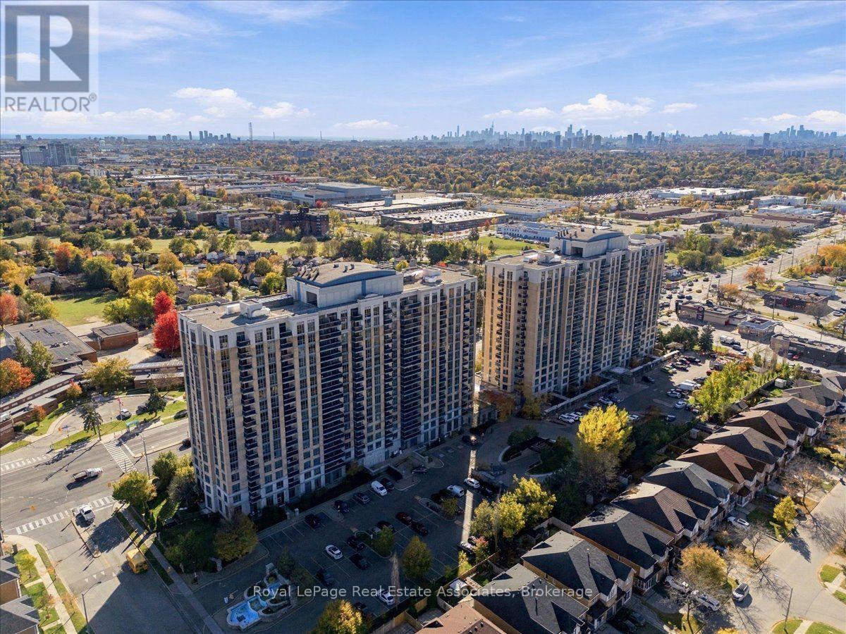 1322 - 18 MONDEO DRIVE, Toronto, Ontario