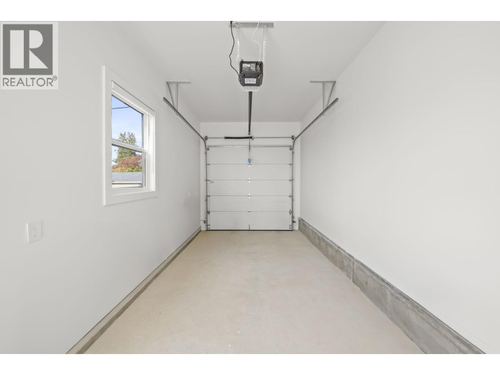 1 3623 Triumph Street, Vancouver, British Columbia  V5K 1V4 - Photo 36 - R3177983