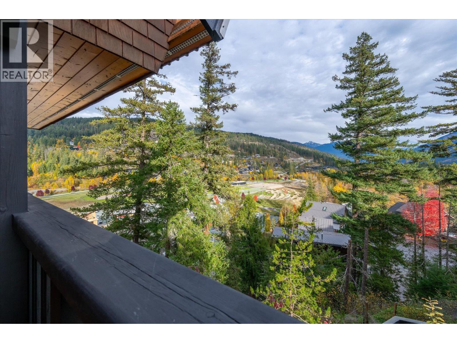 1777 Pinewood Drive, Pemberton, British Columbia  V0N 2L3 - Photo 14 - R3177988