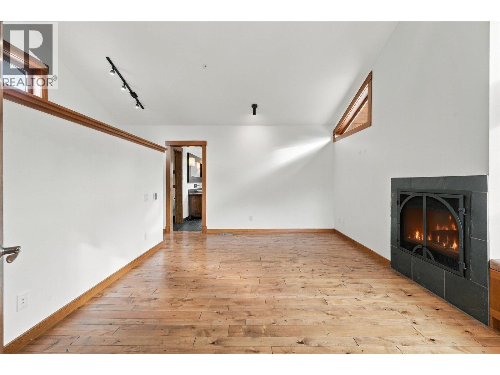 1777 Pinewood Drive, Pemberton, British Columbia  V0N 2L3 - Photo 24 - R3177988