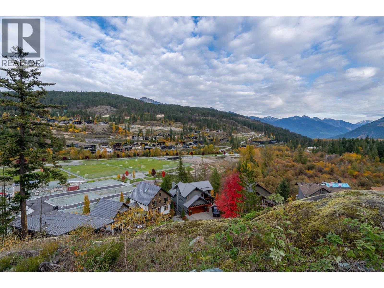 1777 Pinewood Drive, Pemberton, British Columbia  V0N 2L3 - Photo 39 - R3177988
