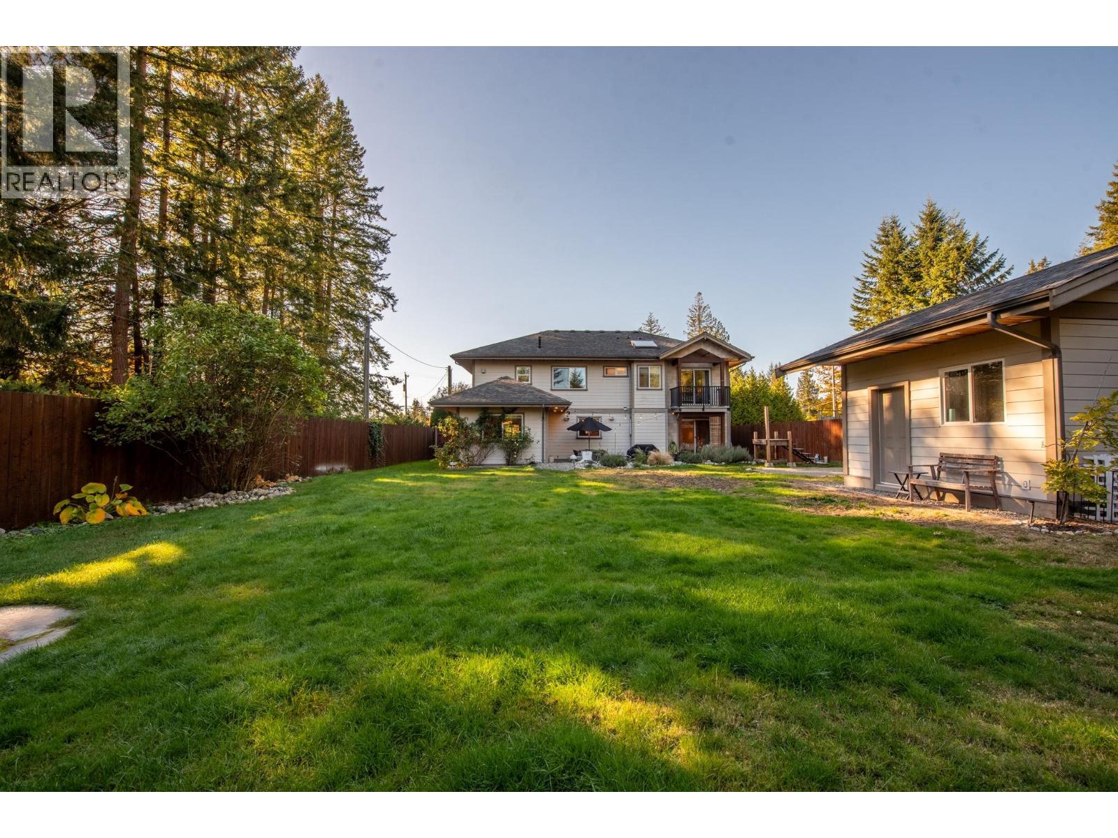 574 Veterans Road, Gibsons, British Columbia  V0N 1V4 - Photo 32 - R3177993