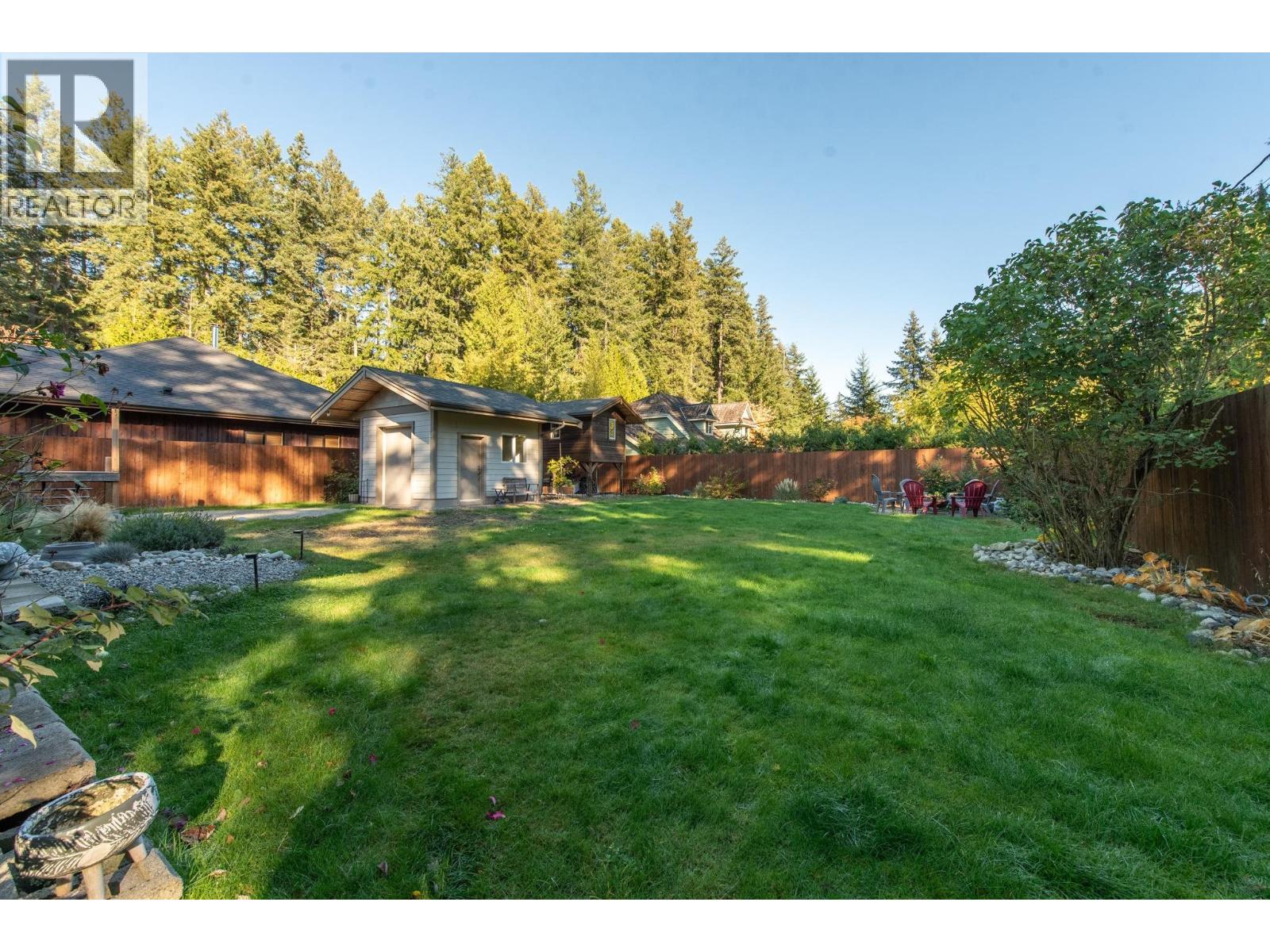 574 Veterans Road, Gibsons, British Columbia  V0N 1V4 - Photo 38 - R3177993