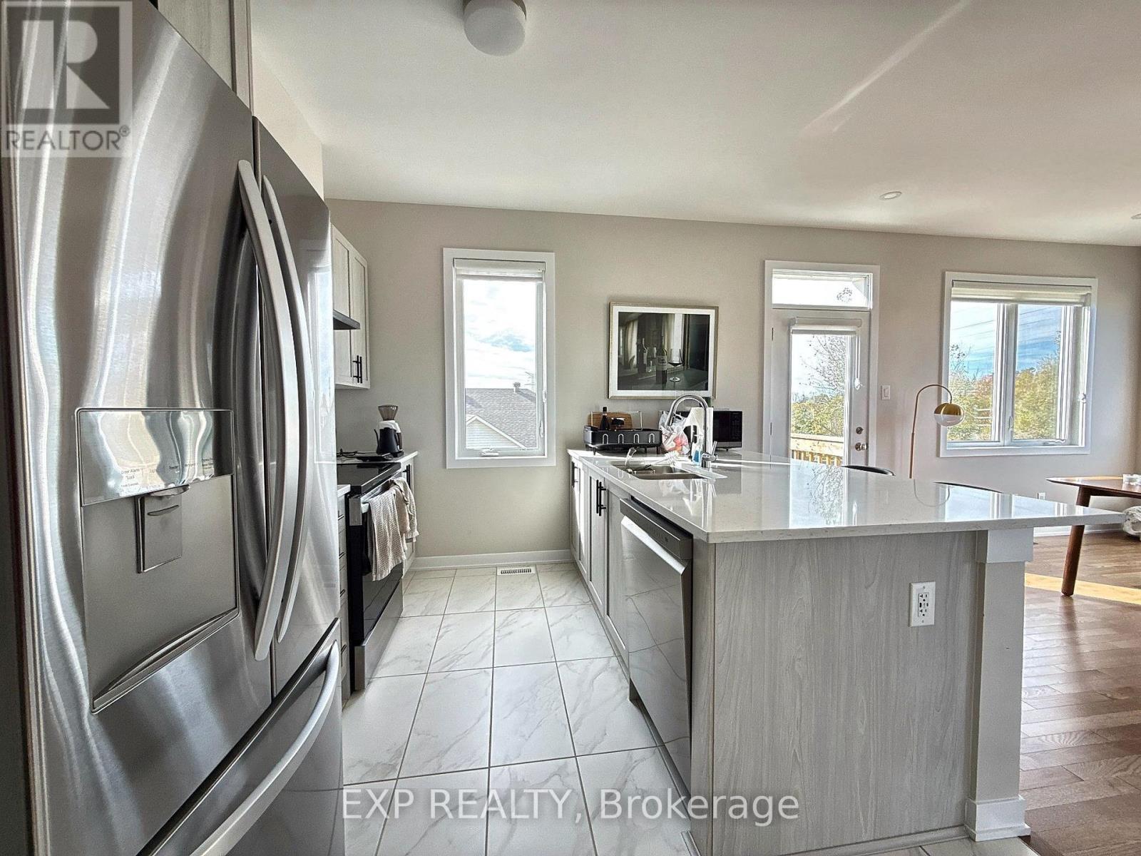 373 Falsetto Street, Ottawa, Ontario  K1W 0S6 - Photo 5 - X14100556