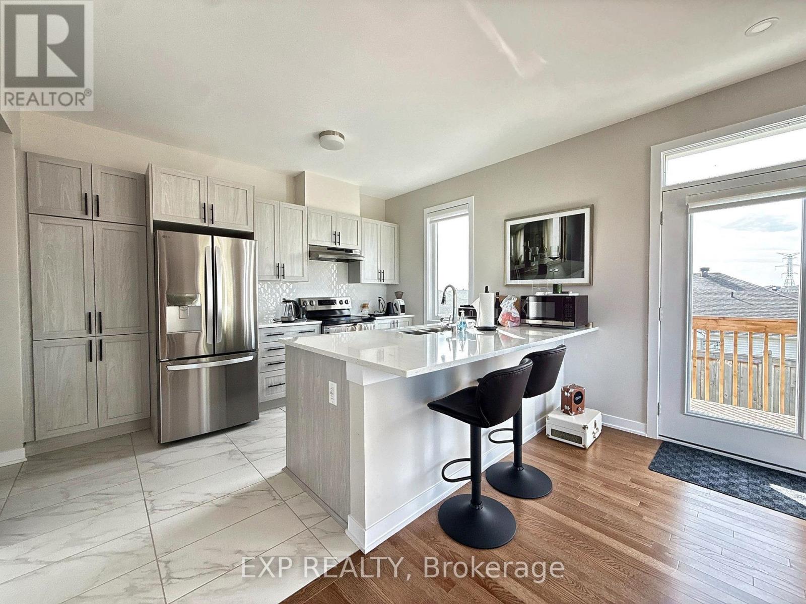 373 Falsetto Street, Ottawa, Ontario  K1W 0S6 - Photo 4 - X14100556