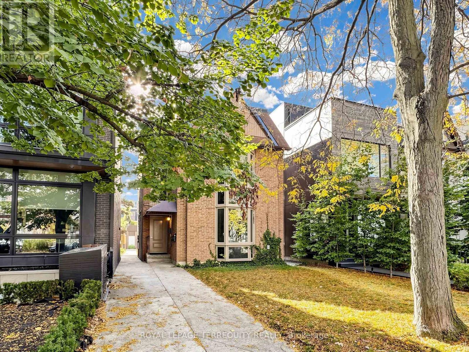 1 - 41 SUMMERHILL AVENUE, Toronto, Ontario