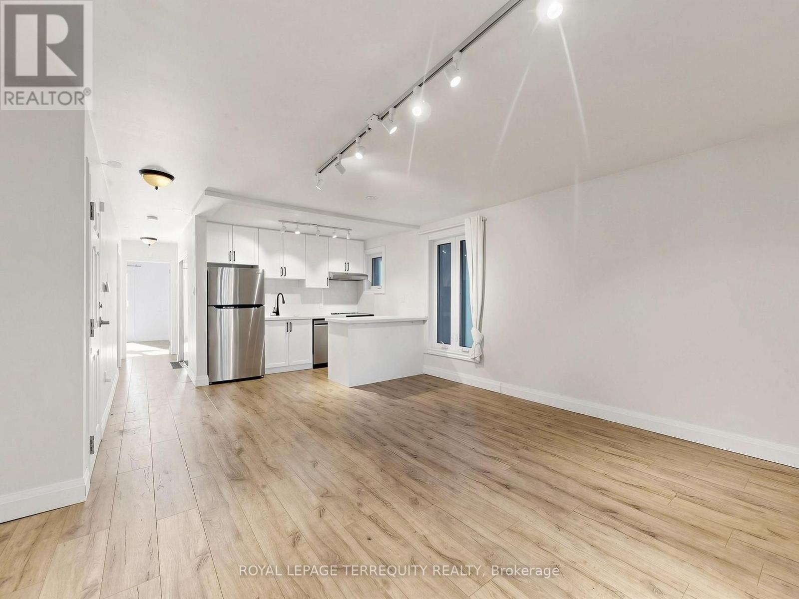 1 - 41 Summerhill Avenue, Toronto, Ontario  M4T 1A9 - Photo 14 - C14105842