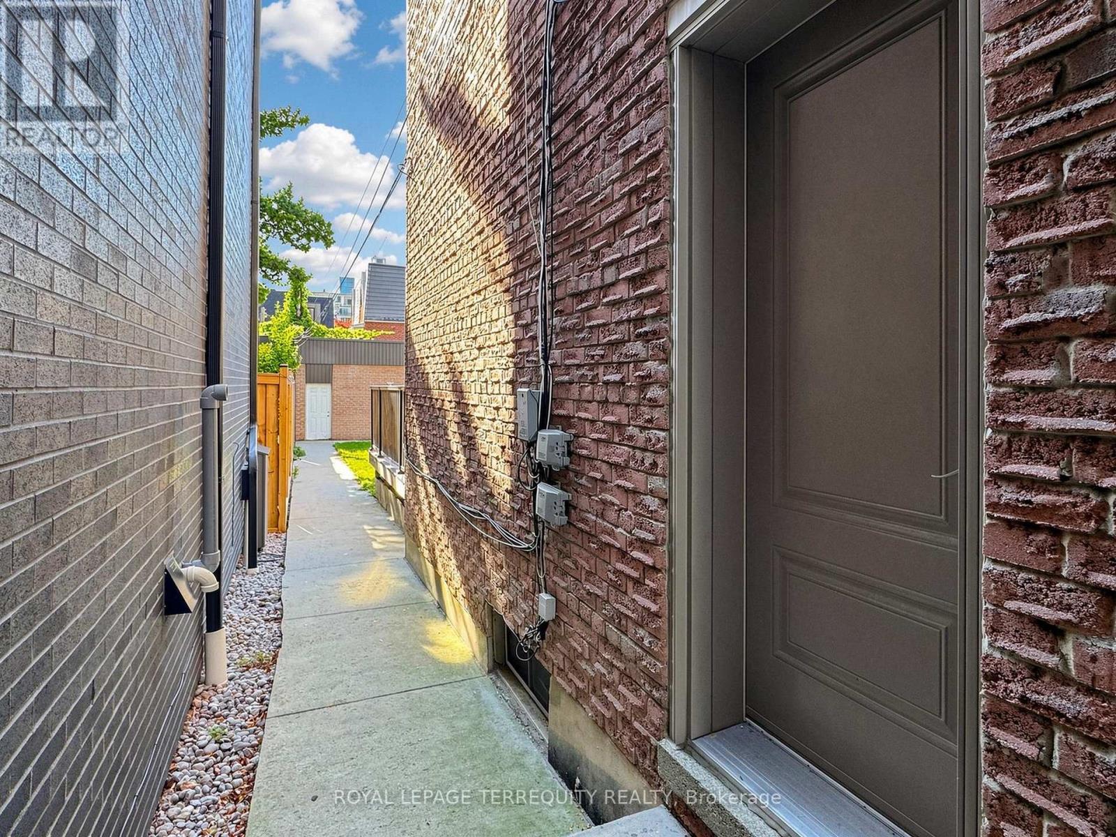 1 - 41 Summerhill Avenue, Toronto, Ontario  M4T 1A9 - Photo 33 - C14105842