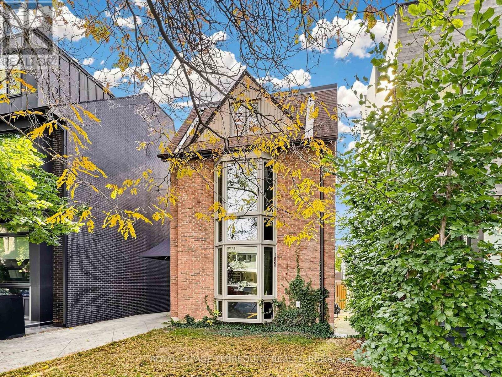 1 - 41 Summerhill Avenue, Toronto, Ontario  M4T 1A9 - Photo 3 - C14105842