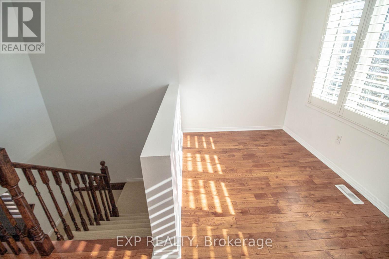 43 Luella Crescent, Brampton (Fletcher's Meadow), Ontario  L7A 3H8 - Photo 10 - W14109326