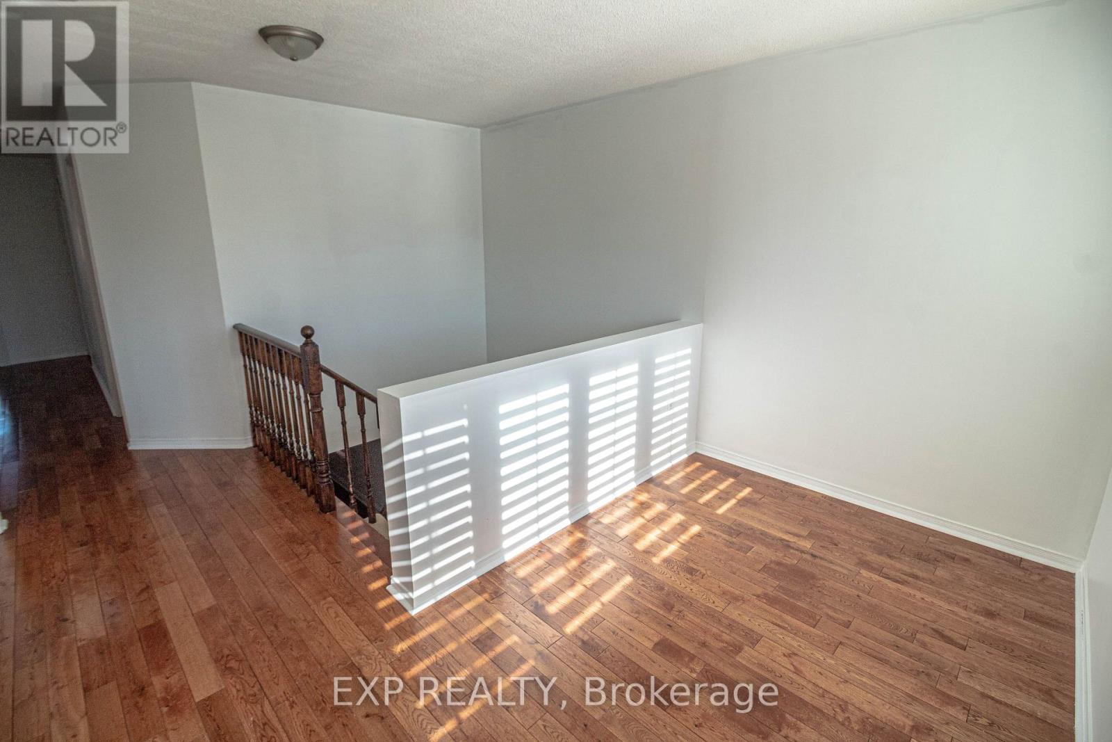 43 Luella Crescent, Brampton (Fletcher's Meadow), Ontario  L7A 3H8 - Photo 9 - W14109326