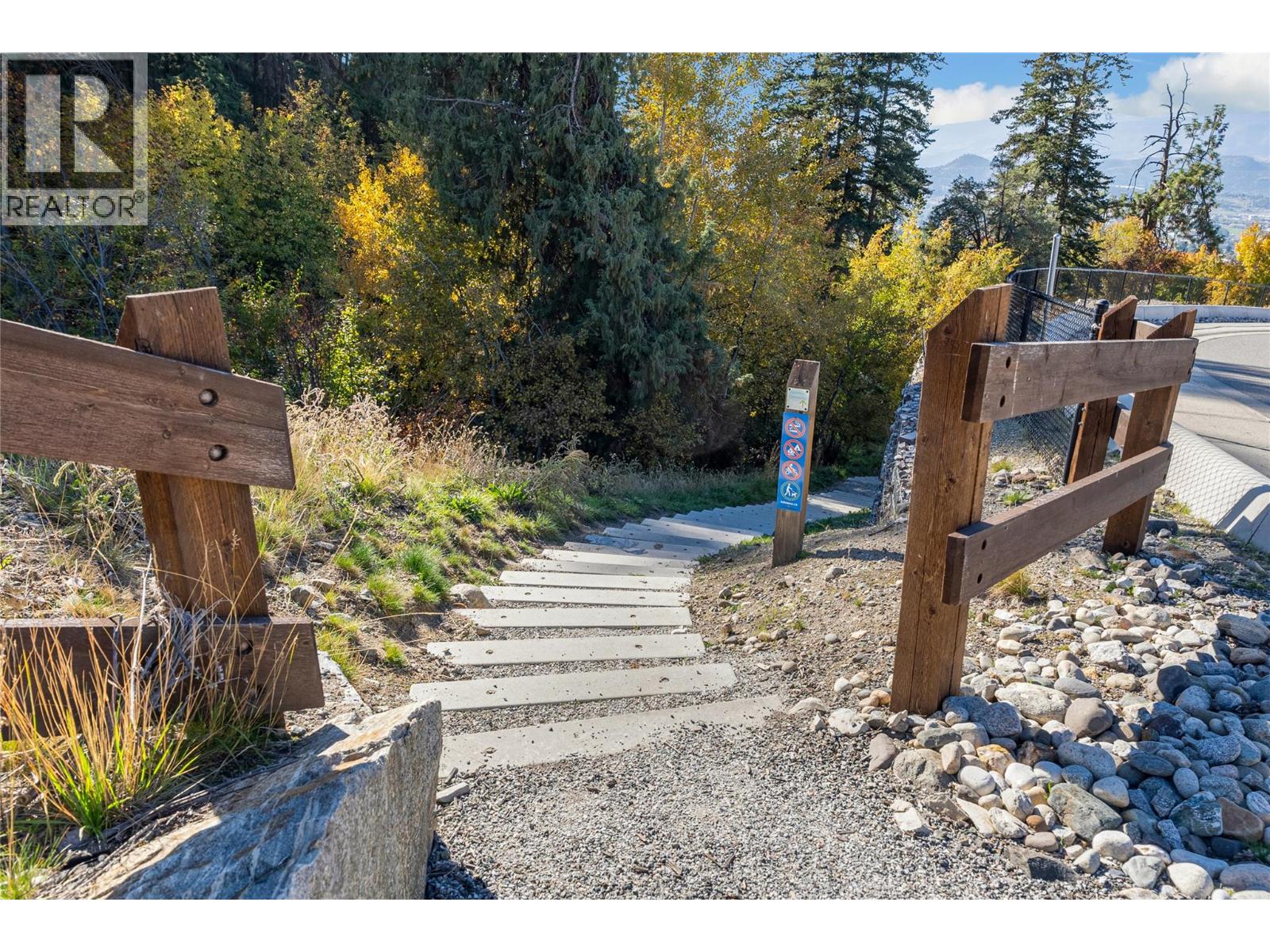 2345 Spring Lane, Kelowna, British Columbia  V1P 1T8 - Photo 52 - 10403492