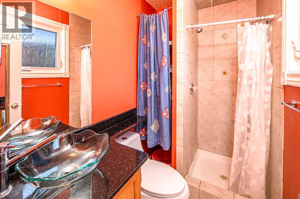 28 Hawkcliff Place NW, Calgary, Alberta  T3G 2S2 - Photo 12 - A2351020