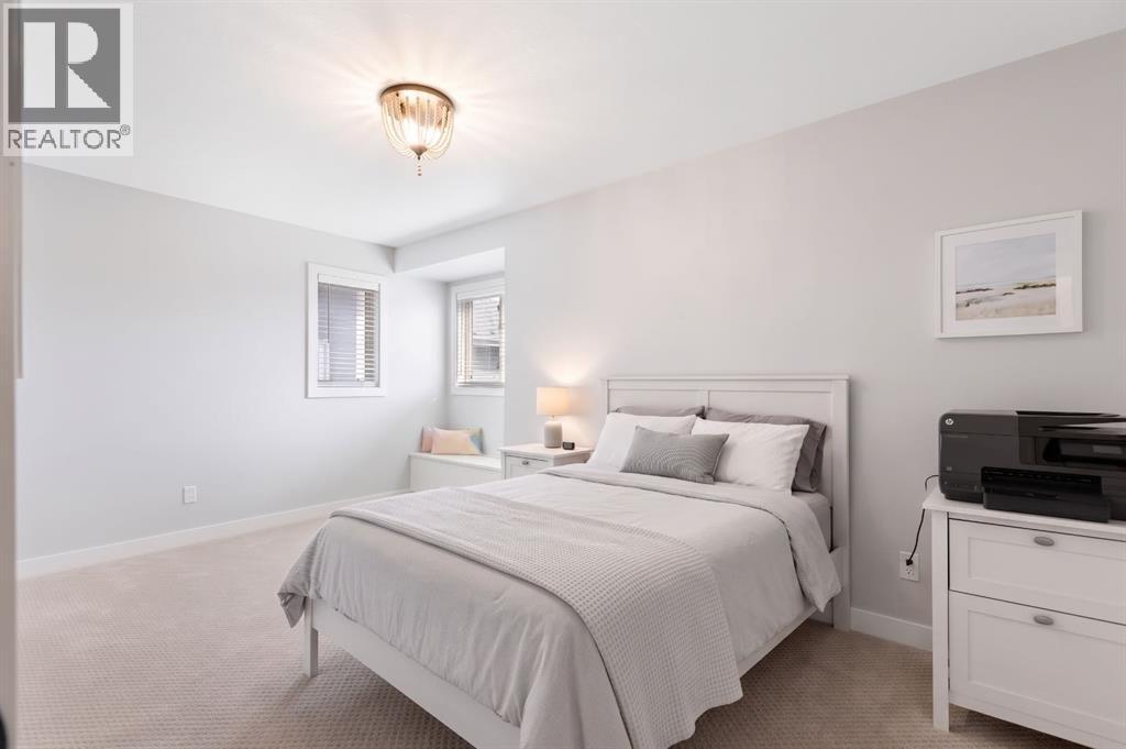 47 Canterbury Court SW