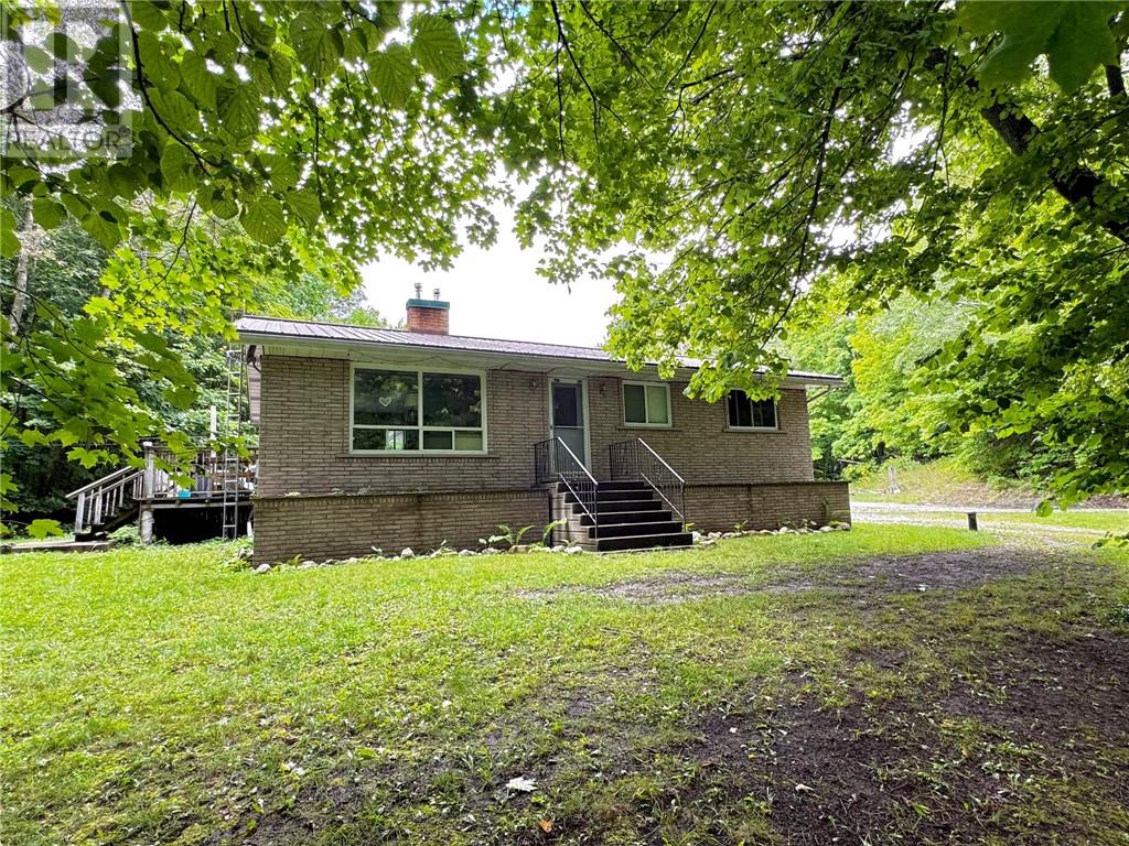 187 Cress Road, Mindemoya, Ontario  P0P 1S0 - Photo 4 - 2131032