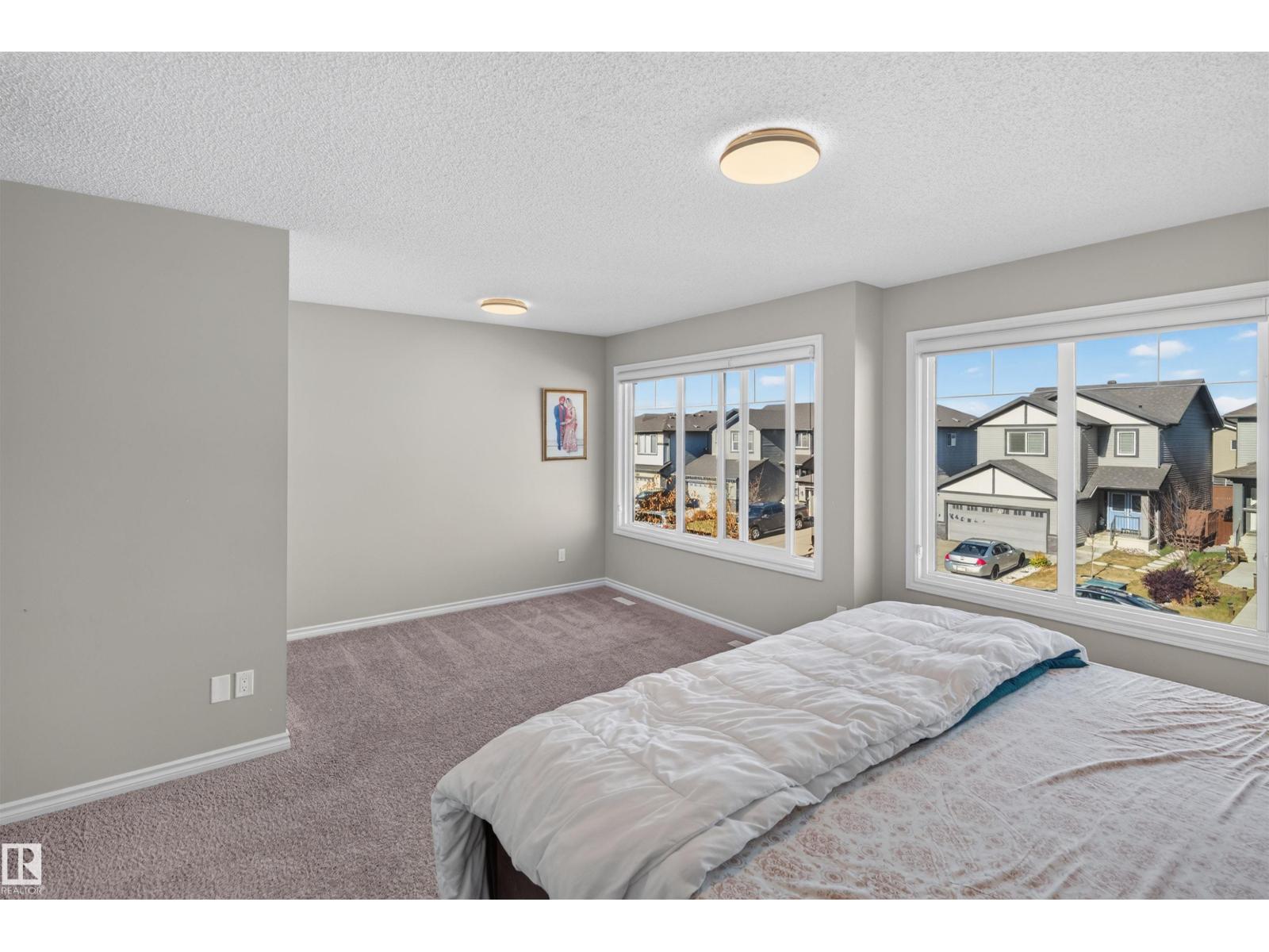 435 41 AV NW