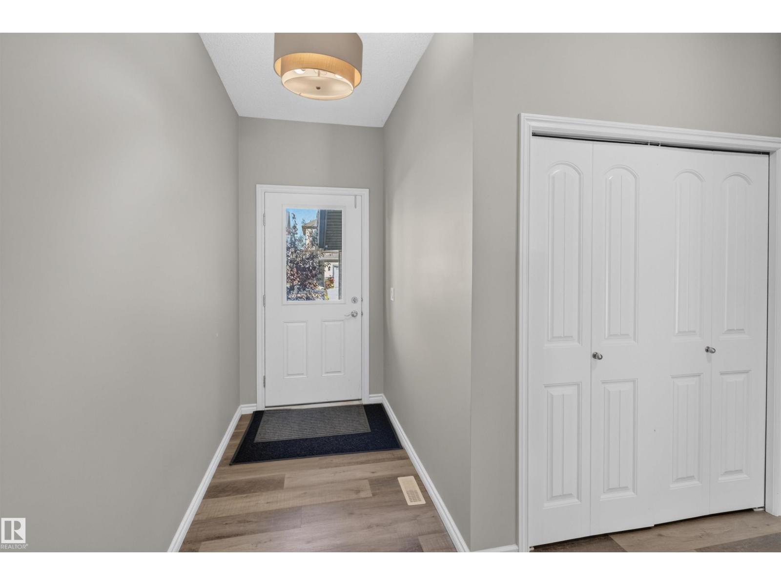 435 41 AV NW