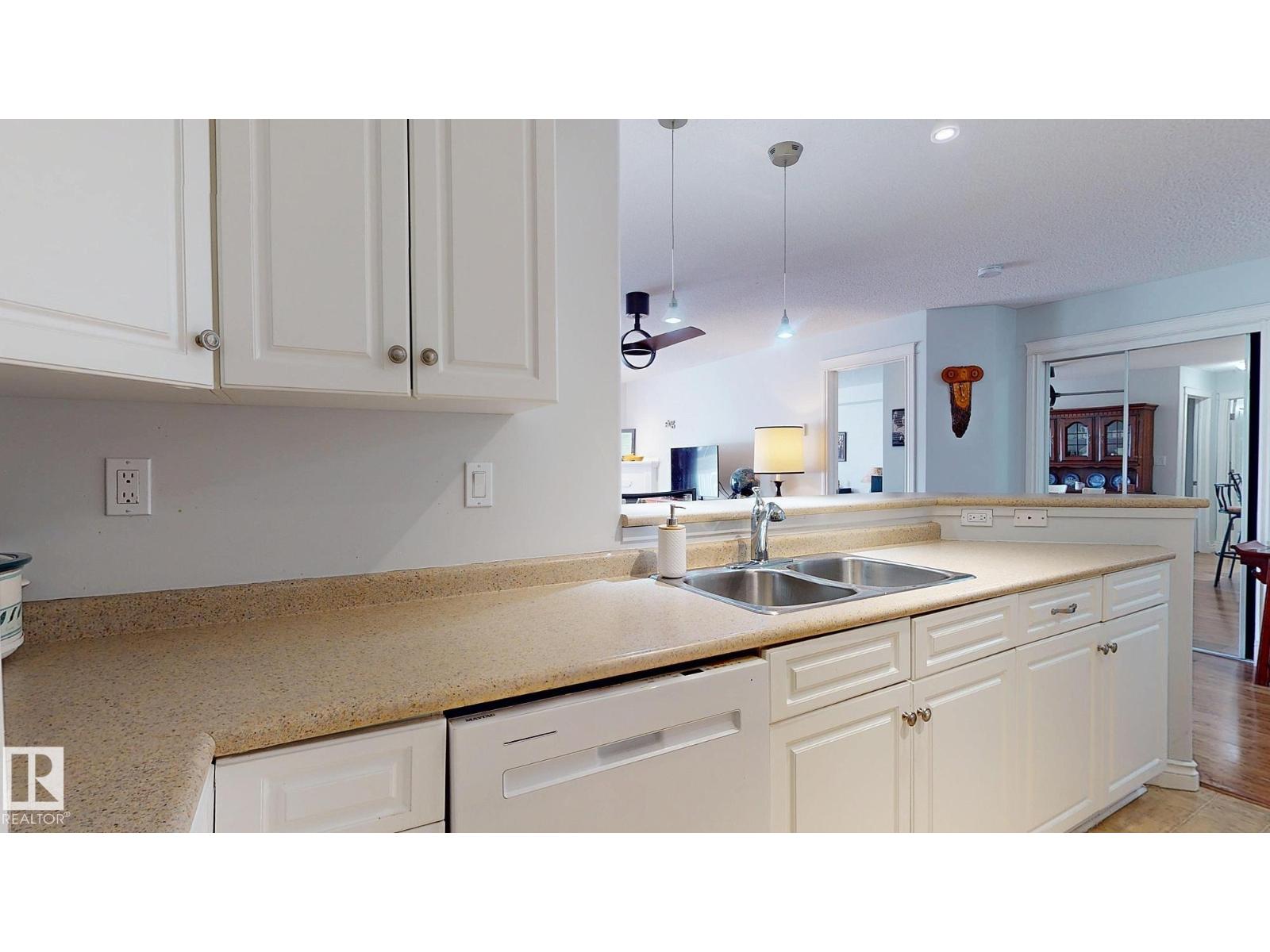 #208A 6 SPRUCE RIDGE DR