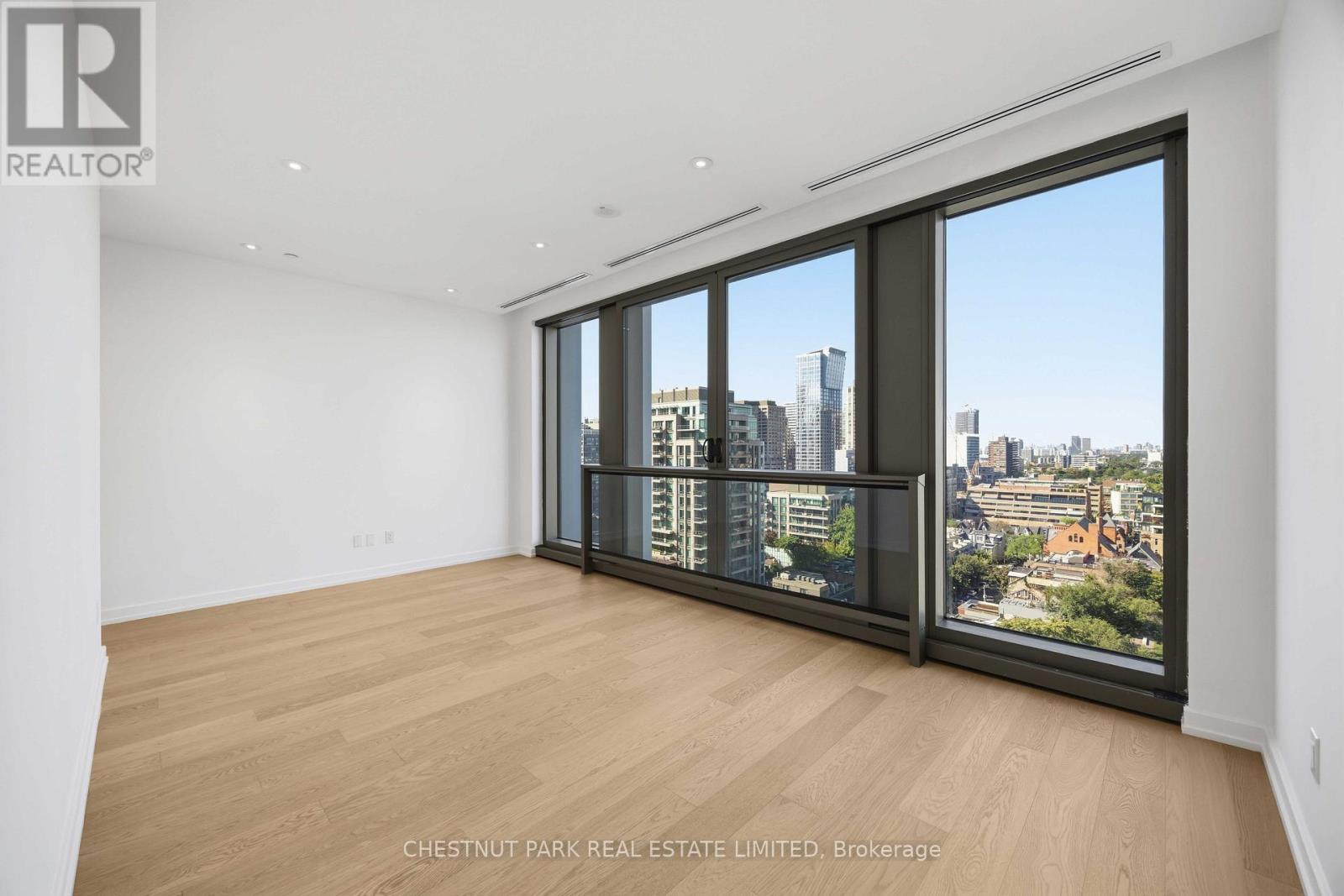 1402 - 1315 Bay Street, Toronto (Annex), Ontario  M5R 2C4 - Photo 12 - C14109382
