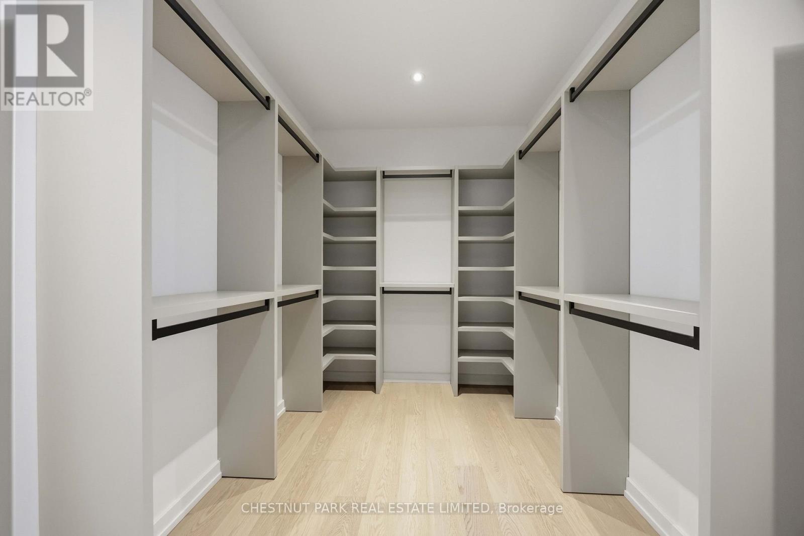 1402 - 1315 Bay Street, Toronto (Annex), Ontario  M5R 2C4 - Photo 16 - C14109382