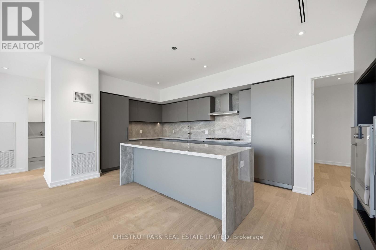 1402 - 1315 Bay Street, Toronto (Annex), Ontario  M5R 2C4 - Photo 7 - C14109382