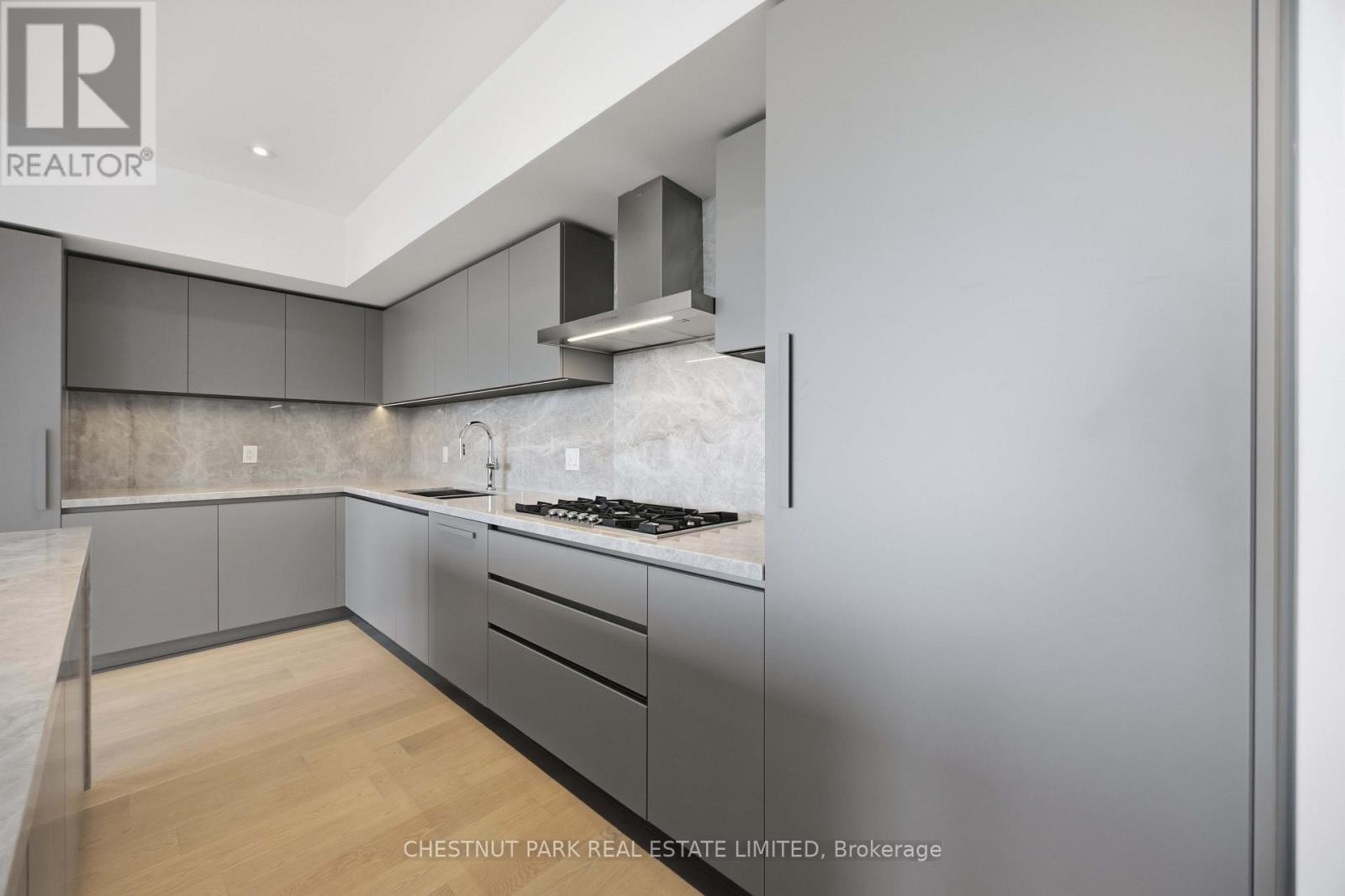 1402 - 1315 Bay Street, Toronto (Annex), Ontario  M5R 2C4 - Photo 9 - C14109382