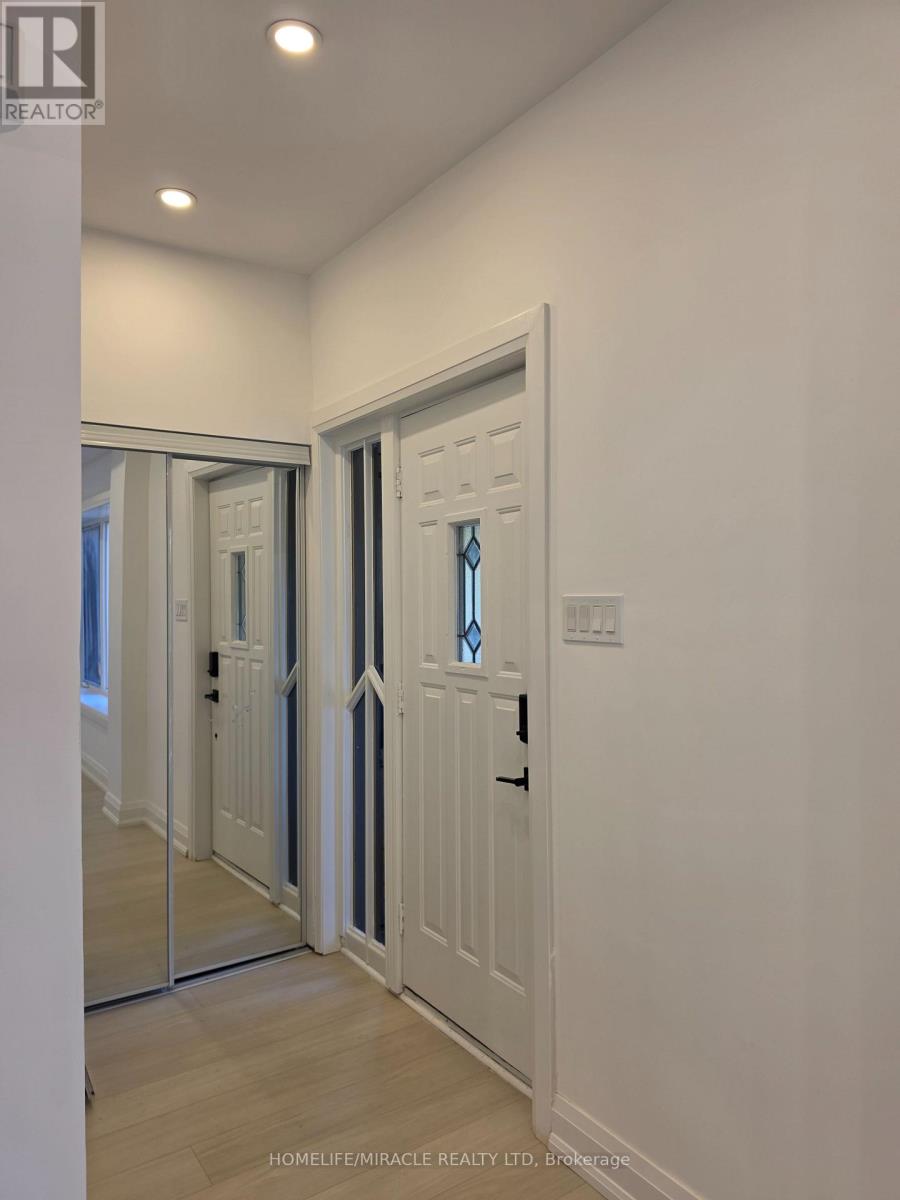 Main - U-1 - 22 Rossander Court, Toronto, Ontario  M1J 2B7 - Photo 23 - E14109348