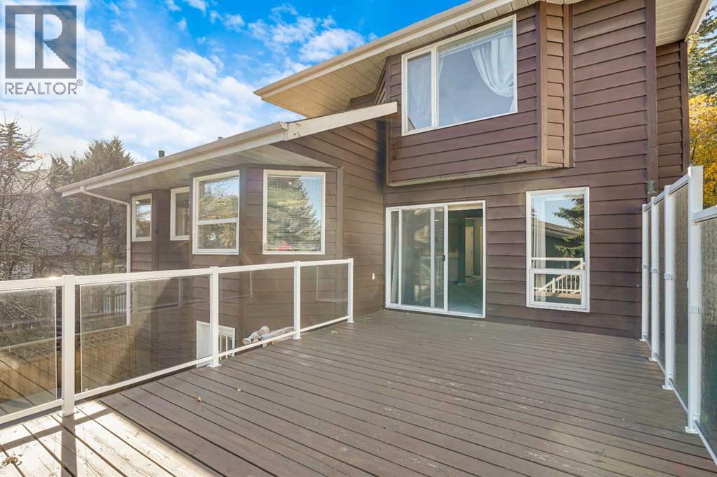 84 Strathlorne Crescent SW, Calgary, Alberta  T3H 1M8 - Photo 37 - A2353985