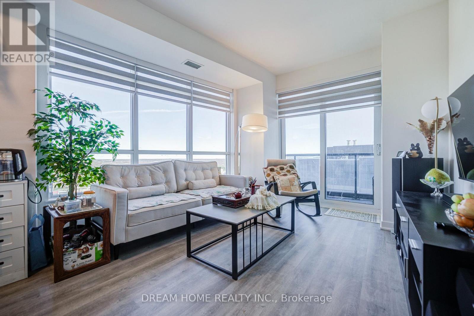 3407 - 30 Upper Mall Way, Vaughan (Brownridge), Ontario  L4J 9L7 - Photo 12 - N14109378