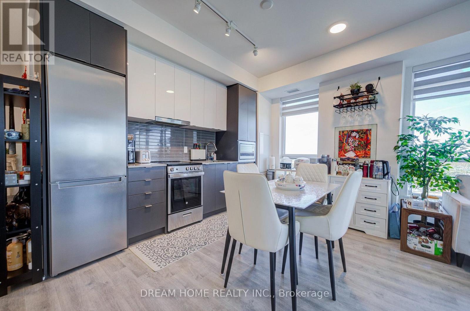 3407 - 30 Upper Mall Way, Vaughan (Brownridge), Ontario  L4J 9L7 - Photo 7 - N14109378