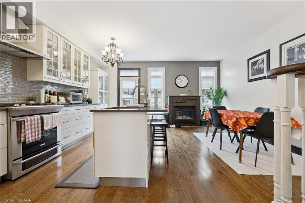 2254 Norfolk Drive, Oakville, Ontario  L6H 6H5 - Photo 6 - 40873456