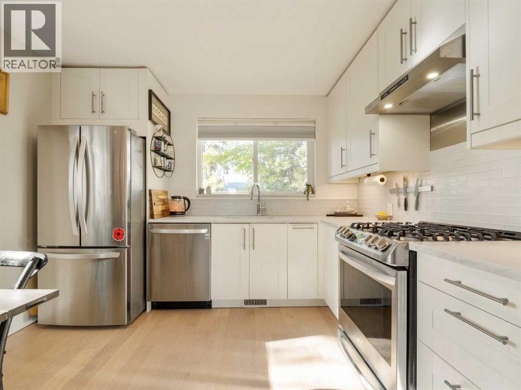 1306 9 Street N