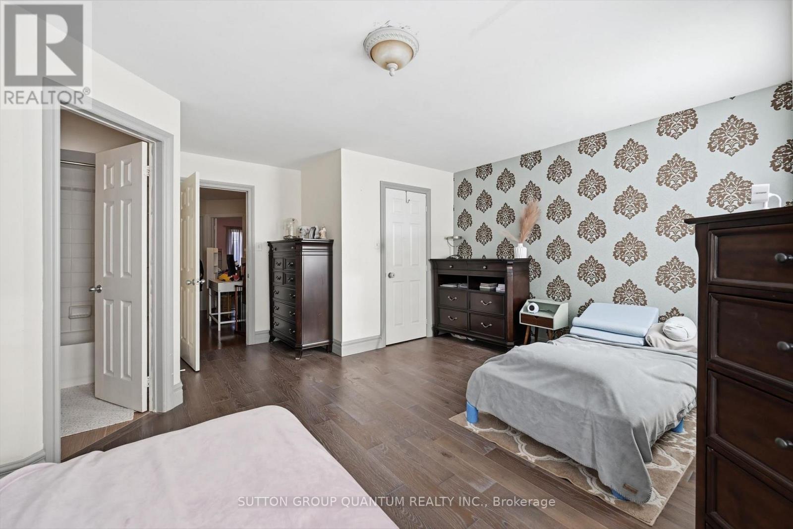 2254 Norfolk Drive, Oakville, Ontario  L6H 6H5 - Photo 19 - W14109344