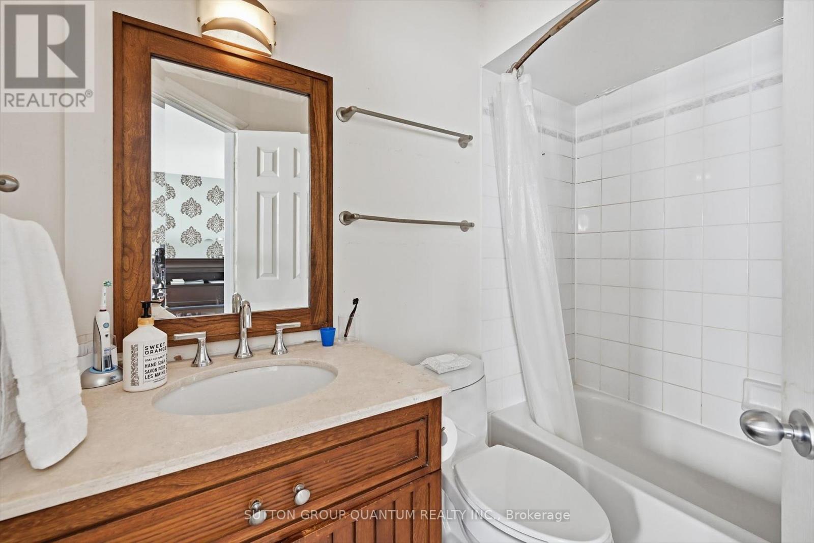 2254 Norfolk Drive, Oakville, Ontario  L6H 6H5 - Photo 23 - W14109344