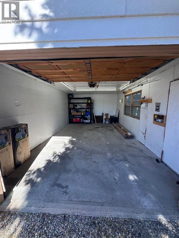 1306 9 Street N