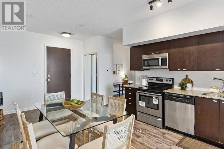 3313 - 105 The Queens Way, Toronto, Ontario  M6S 5B5 - Photo 7 - W14109346