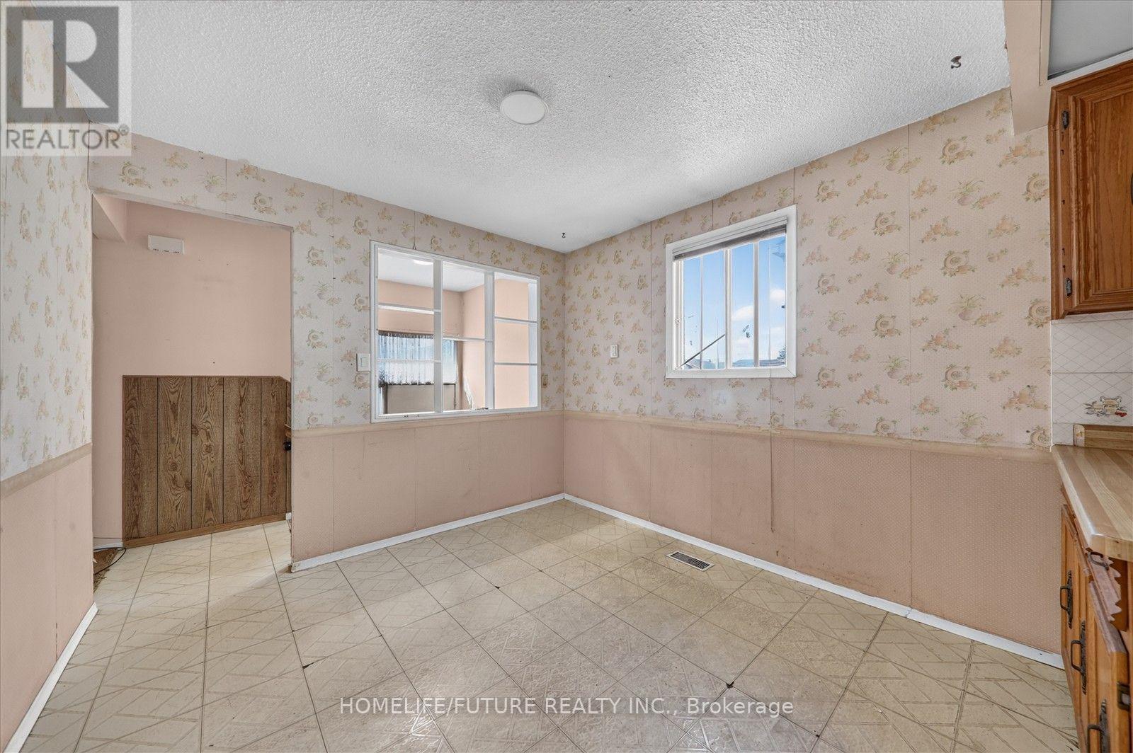 7 Winterfold Drive, Brampton, Ontario  L6V 3S7 - Photo 17 - W14109356
