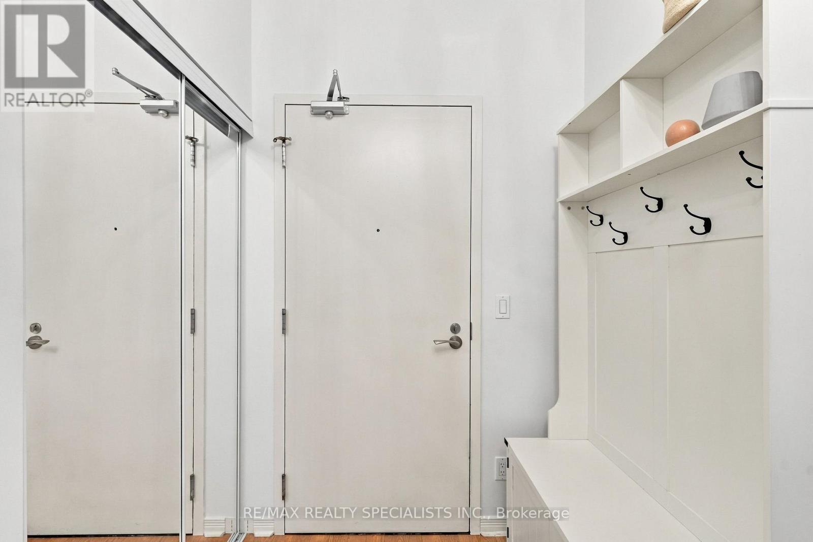308 - 2230 Lake Shore Boulevard W, Toronto, Ontario  M8V 0B2 - Photo 4 - W14109362