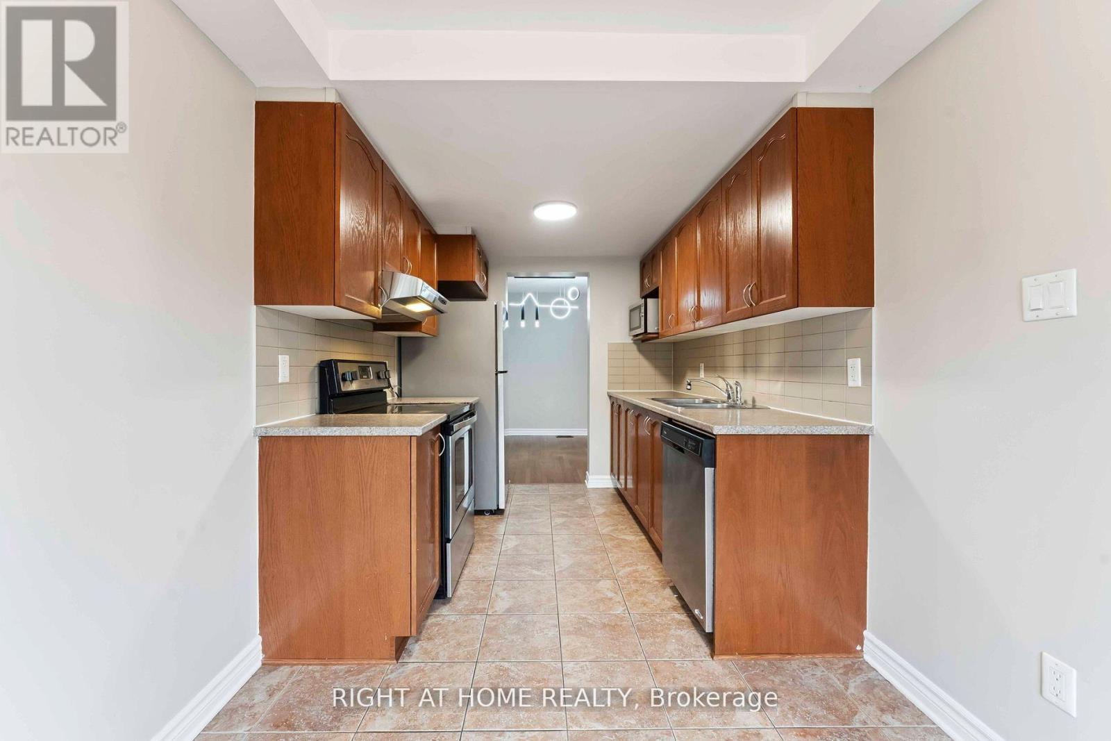 195 Mancini Way, Ottawa, Ontario  K2J 5X4 - Photo 14 - X14109386